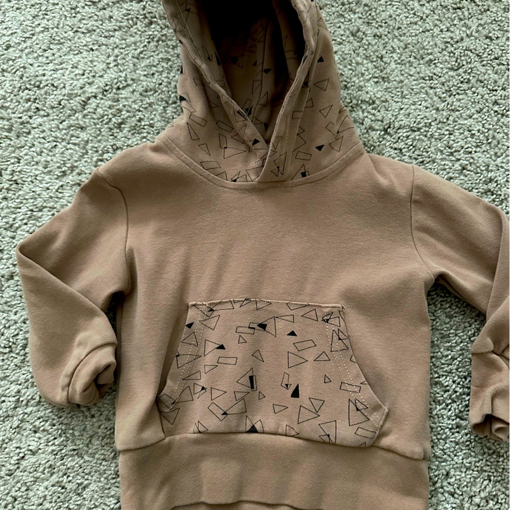 Little Bipsy Boys Geometric Hoodie. 12-18 months.
